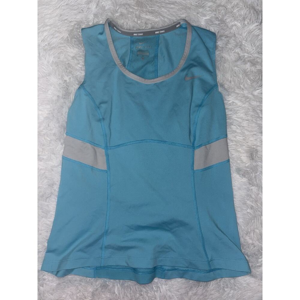 Vintage Nike Tennis Women’s Light Turquoise Sz. M Tank top. Great Quality, Comf